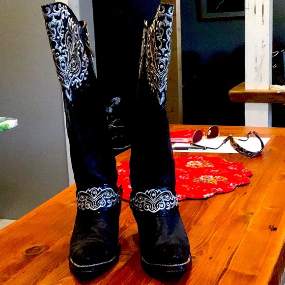 Goat skin boots